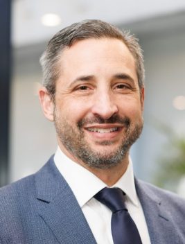 Dr Gav Schneider_Headshot